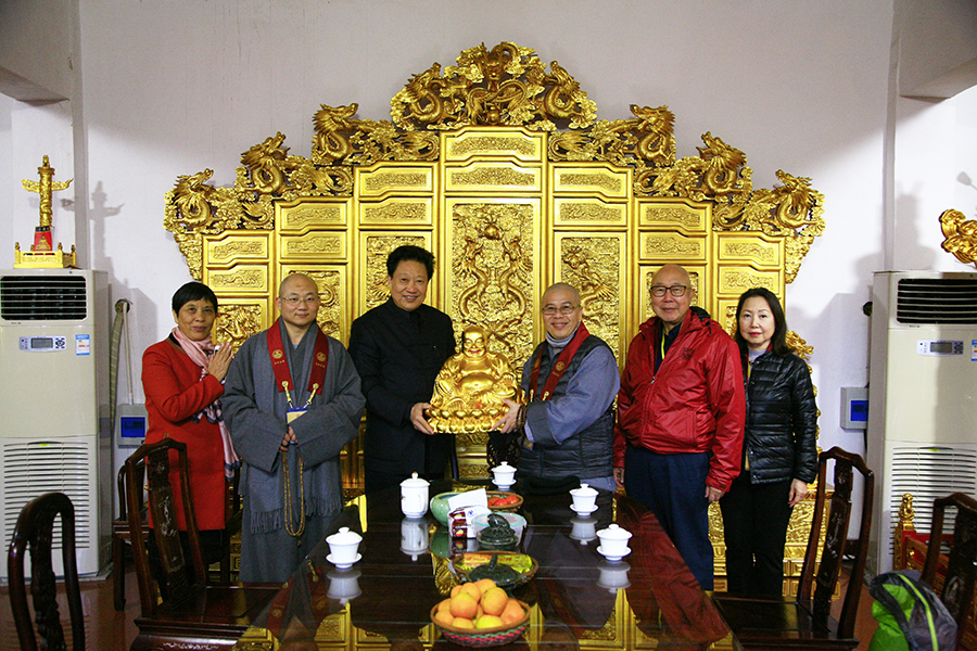 2017年11月18日，香港慈山寺大和尚来基地参观交流。.JPG